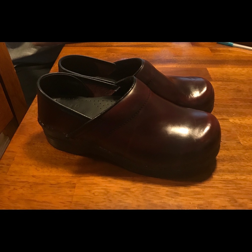 Ladies Dansko Pro